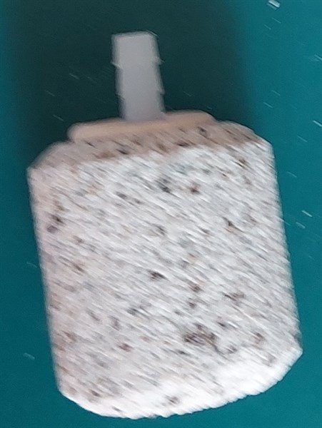 Đá sủi oxy trụ trắng